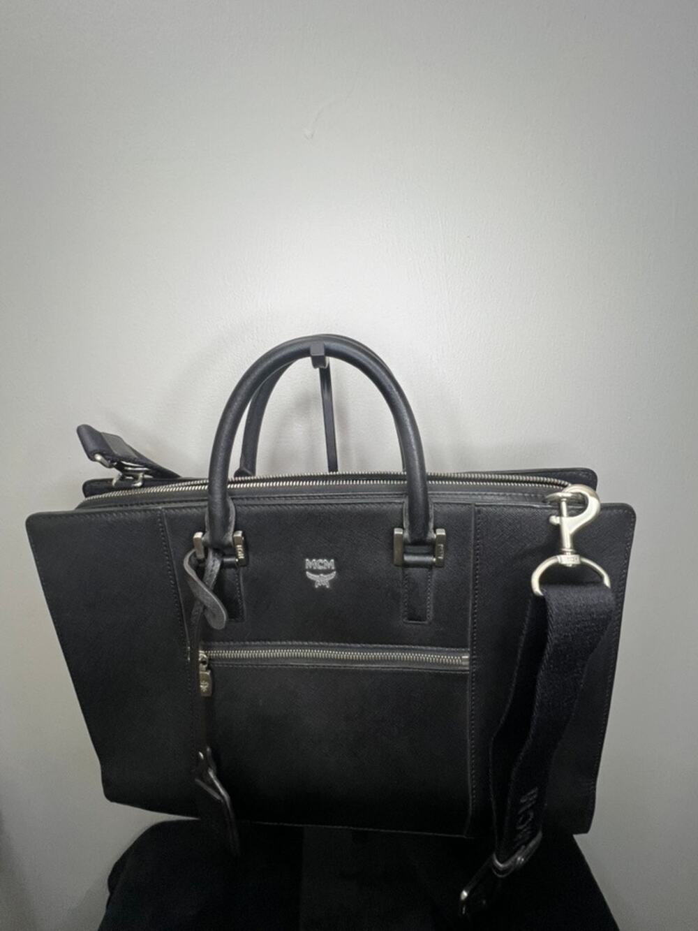 MCM Black Saffiano Leather Business Briefcase Laptop Tote Shoulder Bag Korea